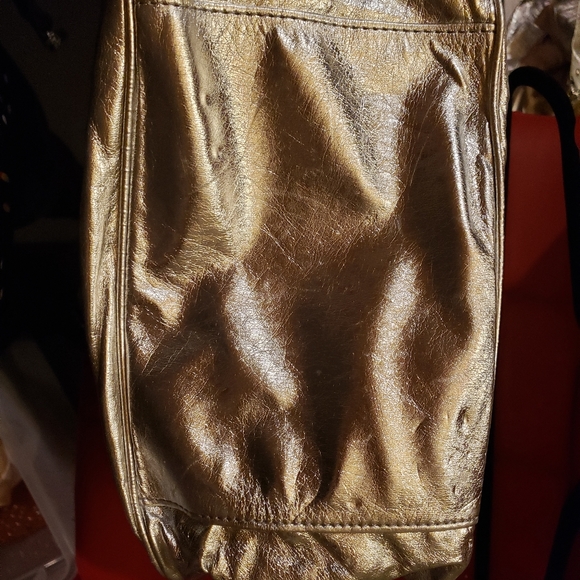 Silver foil bag with faux rectangle gems. - Picture 4 of 4